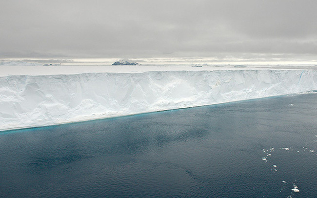 Các nhà khoa học chuẩn bị cho nhiệm vụ khẩn cấp tới tảng băng trôi lớn nhất thế giới