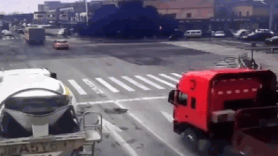 Clip nữ quái dùng chiêu trộm vàng tinh vi nóng nhất mạng xã hội