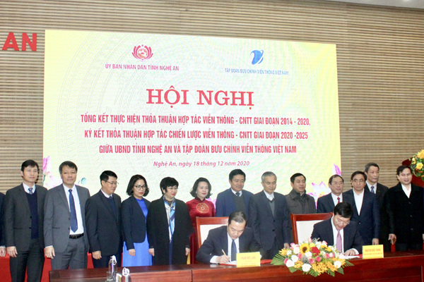 Nghệ An ‘bắt tay’ VNPT xây dựng chính quyền điện tử