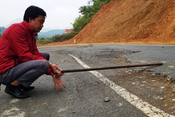Khắc phục điểm sụt lún nghiêm trọng trên quốc lộ ở Thanh Hóa