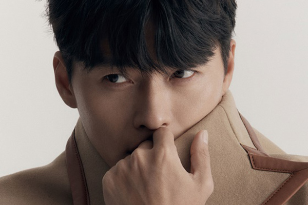 Bộ ảnh mới Hyun Bin lịch lãm, cuốn hút ở tuổi 38