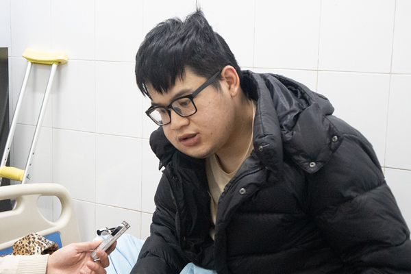 Sức khoẻ Long Chun sau 1 tháng nhập viện vì u xương hàm
