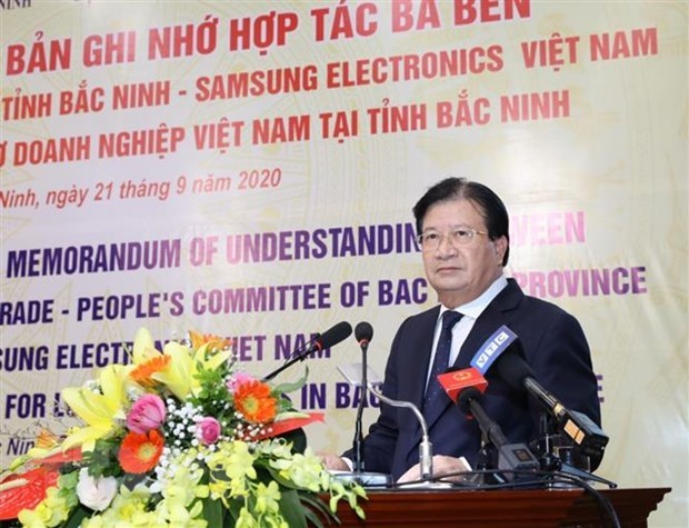 Phó Thủ tướng Trịnh Đình Dũng: CNHT là bánh đà cho nền công nghiệp