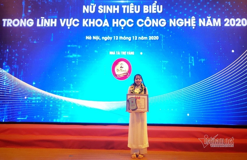 Nữ sinh năm cuối đại học chế thiết bị cảnh báo xâm hại tình dục