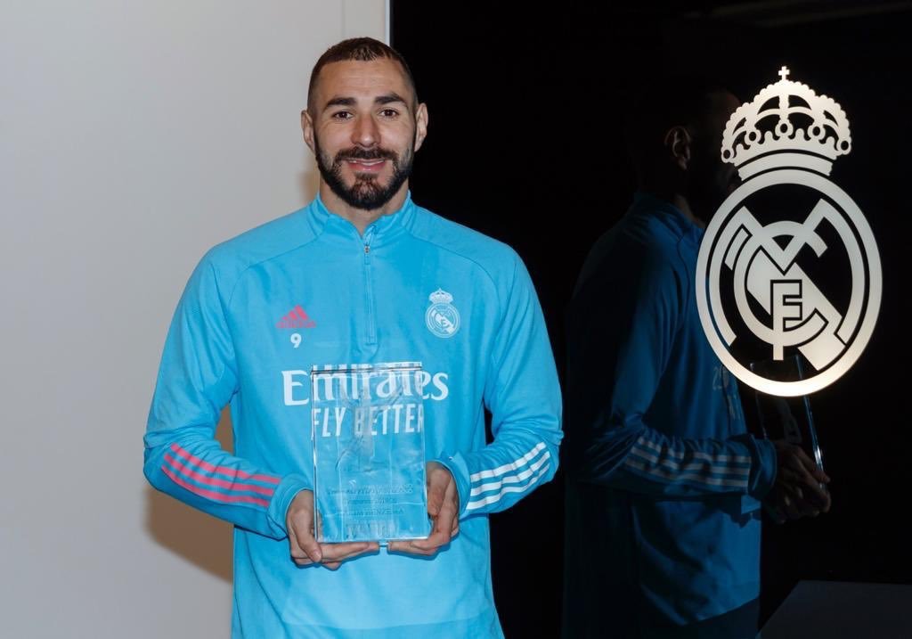 Benzema lần đầu vượt Messi, ẵm giải uy tín nhất La Liga