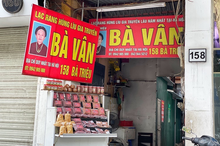 Chóng mặt với ma trận 'hàng quán chính hiệu' ở Hà Nội, không phân biệt nổi thật giả