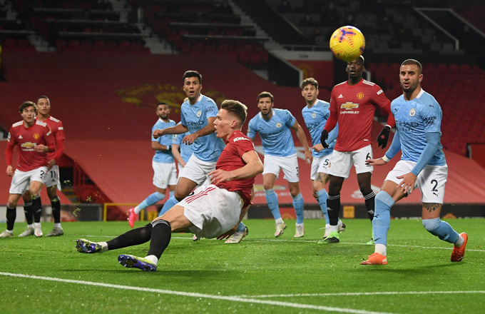 MU đụng Man City ở bán kết League Cup