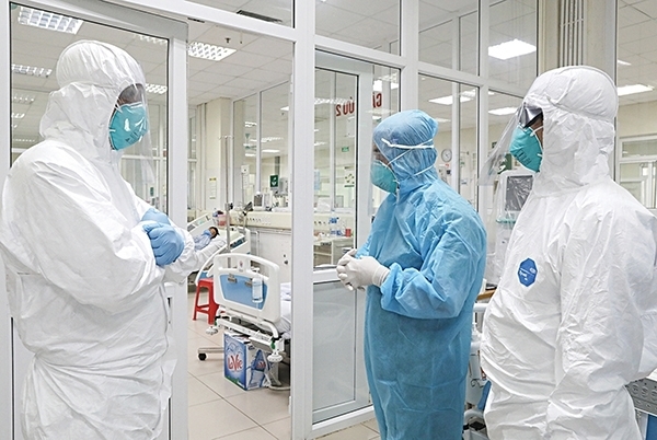 Thêm 12 người mắc Covid-19, Việt Nam có tổng 1.433 ca