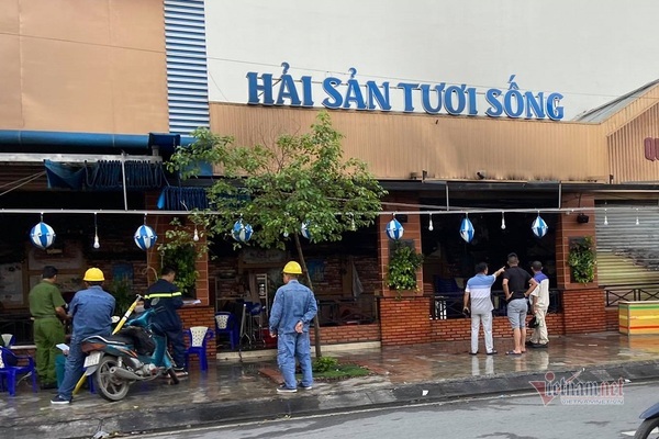 Quán hải sản ở Sài Gòn bốc cháy ngùn ngụt sau tiếng nổ