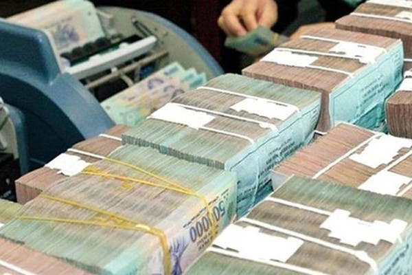 'Nữ quái' làm giả hồ sơ vay, lừa đảo tiền của ngân hàng ở Hà Nội