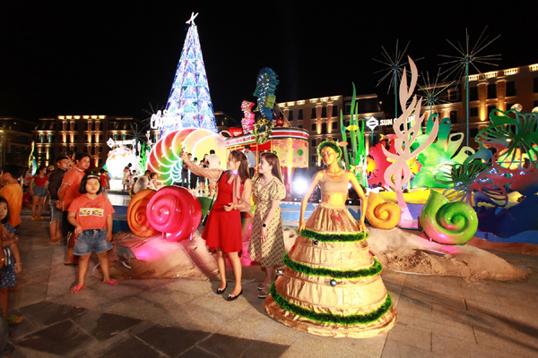 Lễ hội Noel rực rỡ sắc màu, ngập tràn cảm xúc ở Nam Phú Quốc