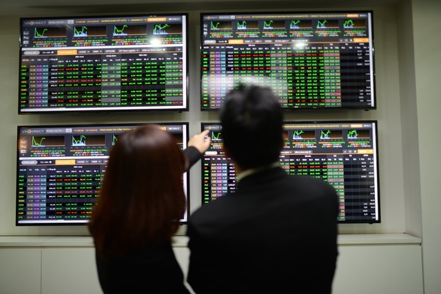 Thưởng Tết chưa là gì so với 'lộc' của giới chơi chứng khoán