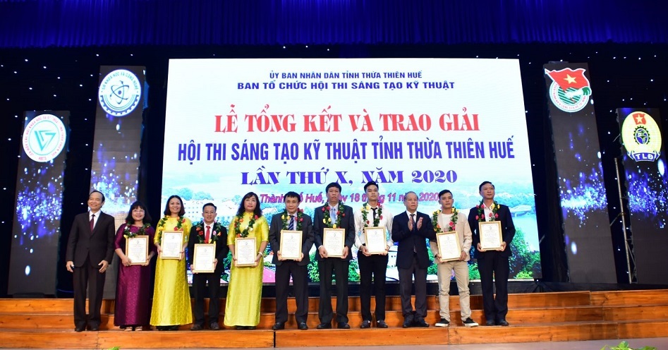 Trao giải thưởng Hội thi Sáng tạo kỹ thuật tỉnh Thừa Thiên Huế năm 2020