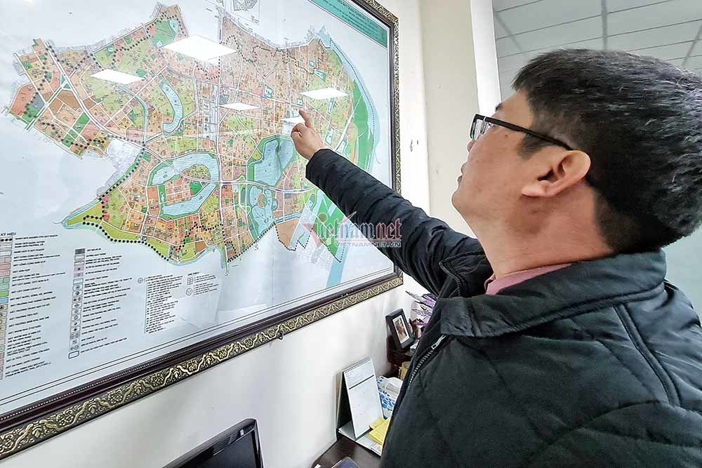 Nửa triệu m2 đất bãi xe đắp chiếu, quận nói 