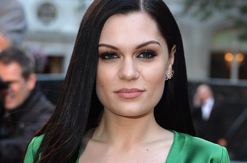 Jessie J bị rối loạn thính lực, tạm thời mất khả năng nghe