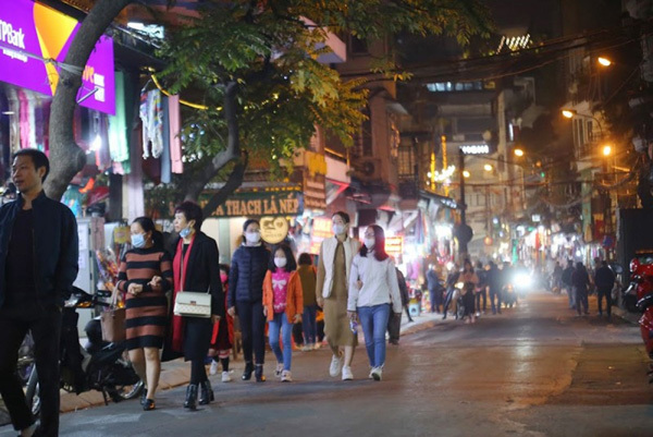 Pedestrian streets expanded around Hoan Kiem Lake