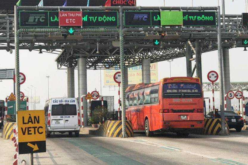 Xe đi làn thu phí tự động, trong thẻ không đủ tiền bị phạt từ 1-2 triệu