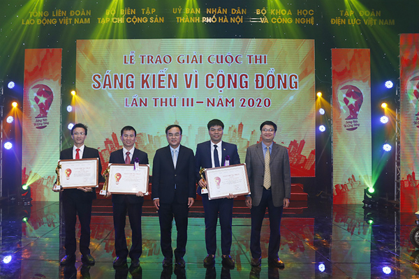 EVN ‘thắng lớn’ cuộc thi Sáng kiến vì cộng đồng lần thứ III