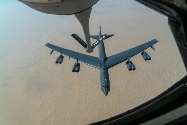 Mỹ điều B-52 tới Trung Đông ‘dằn mặt’ Iran