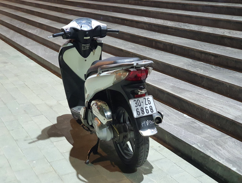 Honda SH hơn 10 năm tuổi biển lộc phát rao bán 180 triệu ở Hà Nội