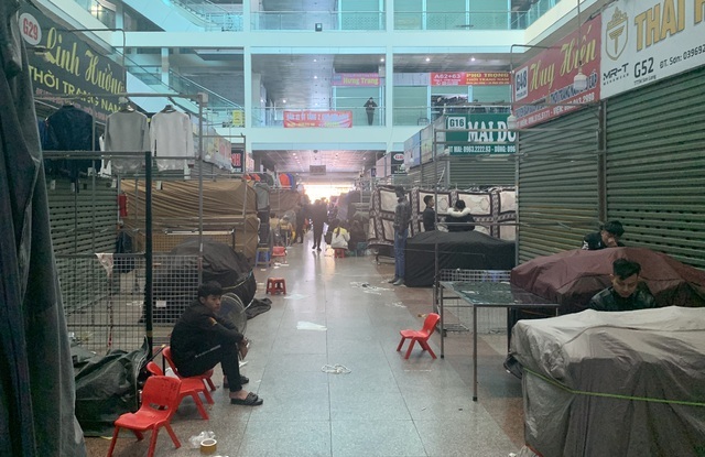 Lạ 'chưa từng thấy': Tiểu thương chợ Ninh Hiệp đồng loạt 'đóng cửa' áp Tết