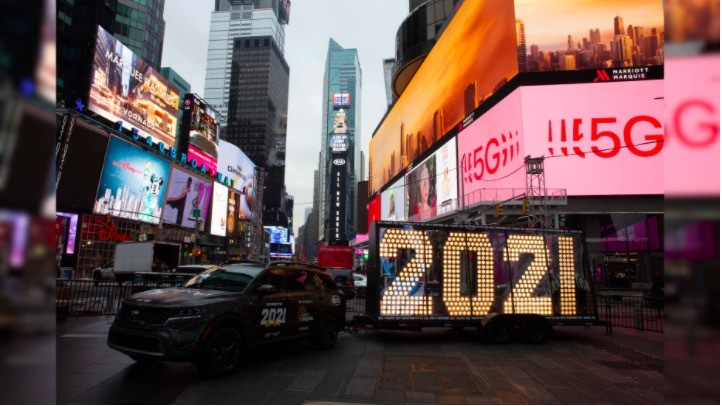 Mỹ tiễn 2020, đón 2021 trong lặng lẽ do Covid-19
