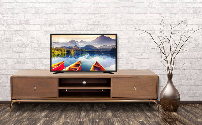 Hàng loạt tivi 4K xả kho cực rẻ trong dịp Tết Dương lịch, mẫu 40 inch giá 5 triệu đồng