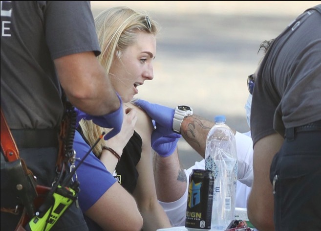 Ca nhiễm Covid-19 toàn cầu tăng nhanh, Anh cho dùng lẫn lộn vắc-xin