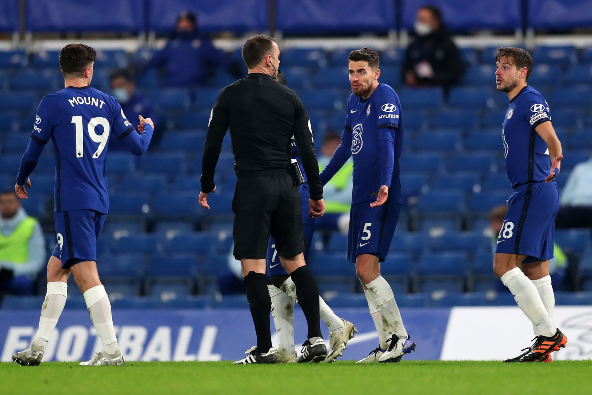 Chelsea vs Man City: Lampard run rẩy với tương lai Chelsea