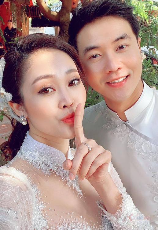 Lễ ăn hỏi của MC Thuỳ Linh VTV với diễn viên Hiếu Su