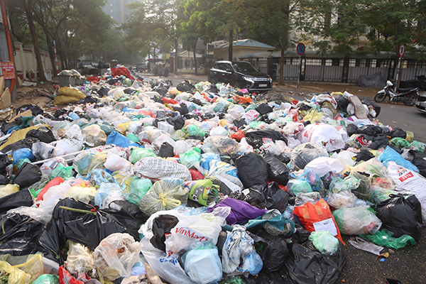 Hà Nội thanh tra toàn diện việc thu gom rác của Công ty Minh Quân