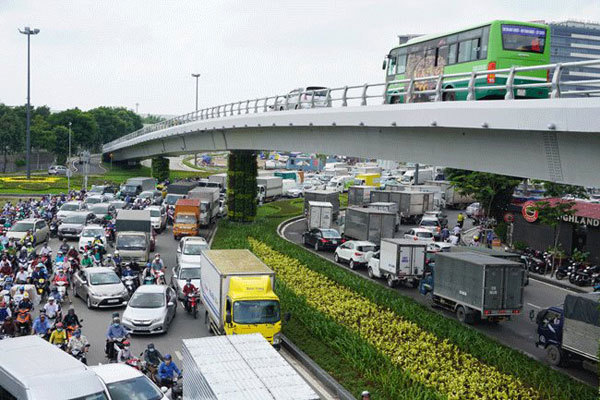 HCM City: five elevated roads proposed
