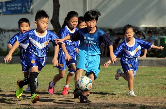 HCM City Football Federation plans to teach football in schools