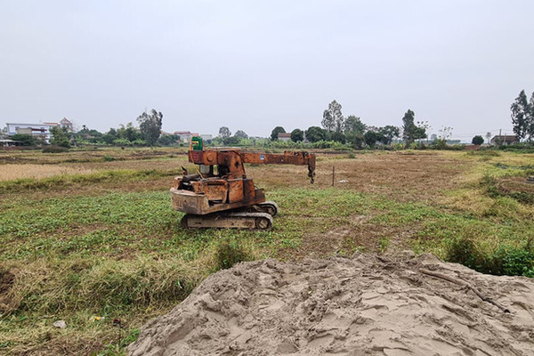 Hai cháu bé ở Bắc Ninh tử vong do bị máy ép cọc công trình đổ vào người