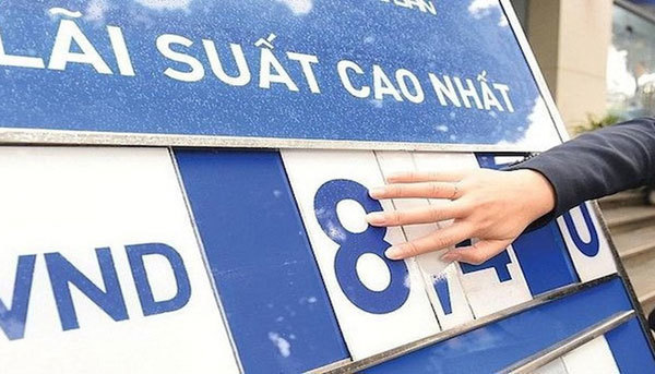 Chục tỷ cuối năm, tìm ngân hàng lãi suất cao cất tiền