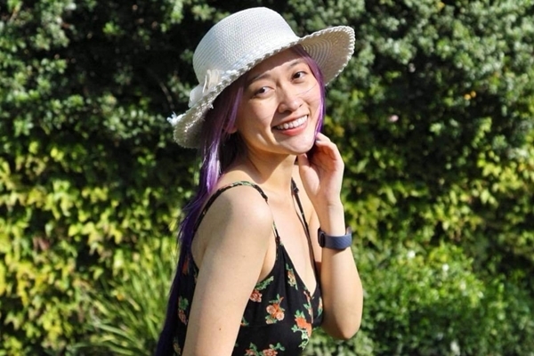 Việt kiều Mỹ đặt vé máy bay đến gặp bạn gái được mai mối