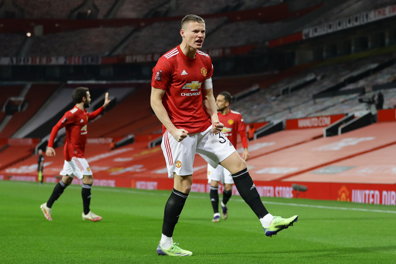 McTominay đưa MU vào vòng 4 FA Cup