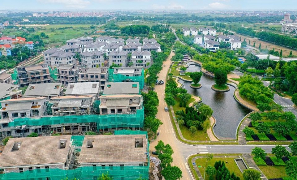 Náo loạn nhà đất Hà Nội, dự án xanh cỏ cả thập kỷ hét giá 100 triệu/m2