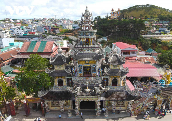 An insight into a beautiful Buddhist Shrine in Da Lat