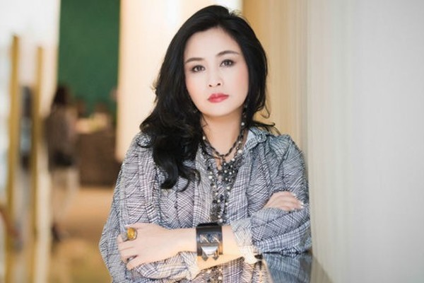 Thanh Lam hát trong đêm nhạc do Quốc Trung đạo diễn