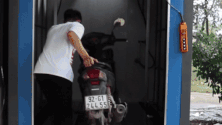 Máy rửa xe tự động giá 100 triệu của sinh viên Đà Nẵng