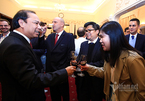 Thứ trưởng Ngoại giao gặp gỡ báo chí nước ngoài tại Việt Nam