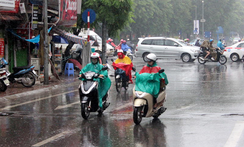 Another strong cold spell chills Hanoi and northern Vietnam