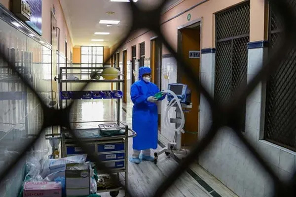 Người đàn ông 46 tuổi chết sau tiêm vắc xin Covid-19 một ngày