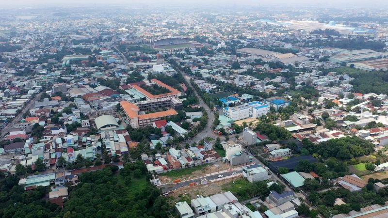 Land prices soar in HCM City's neighboring provinces