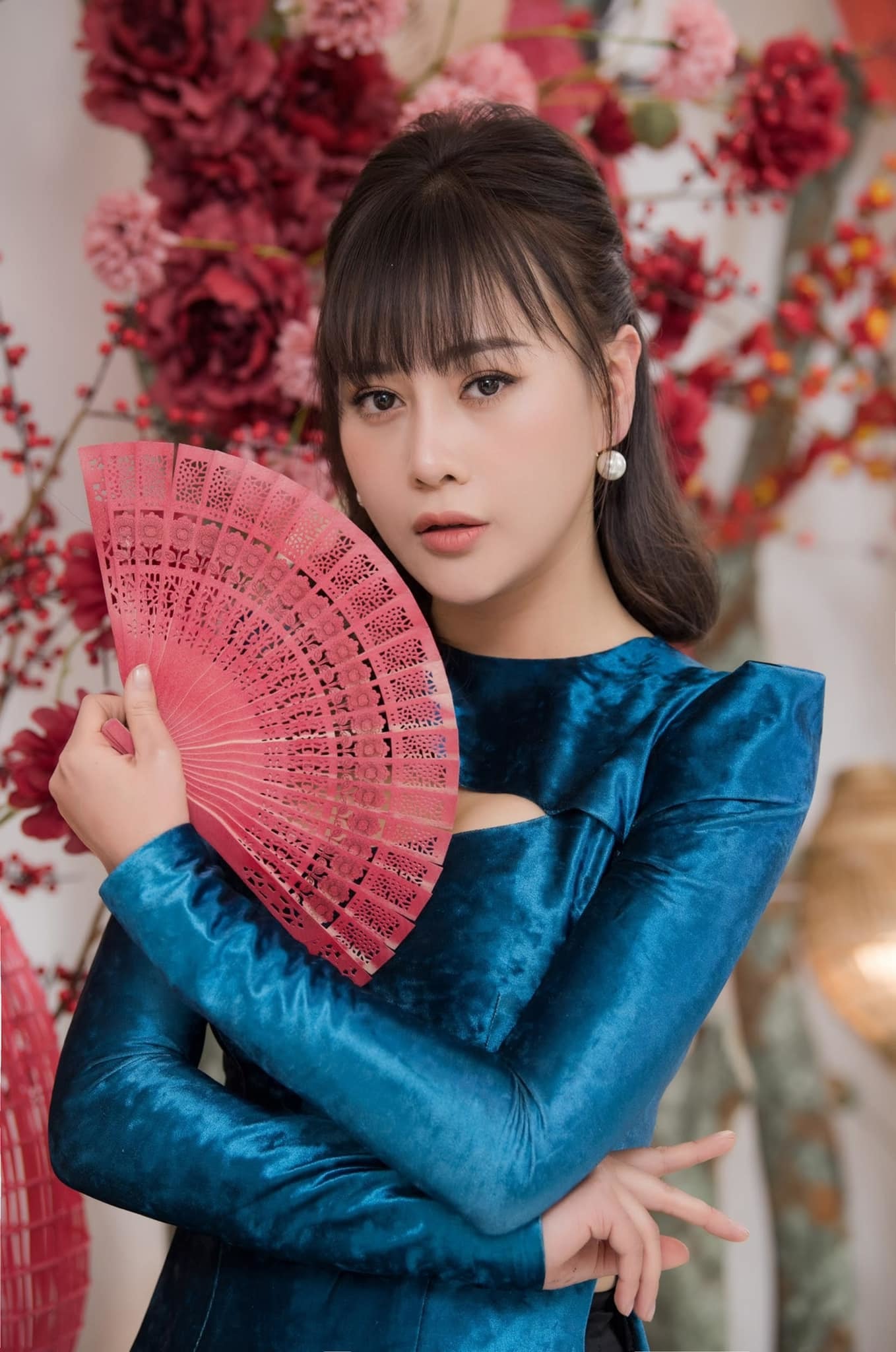 Đàm Vĩnh Hưng đăng ảnh mừng sinh nhật mẹ