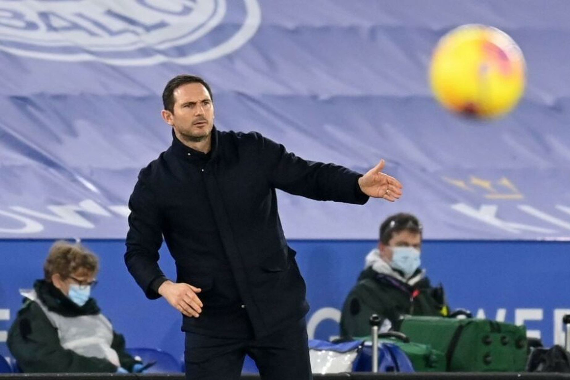 Lampard không ngán bị sa thải, thề sẽ đưa Chelsea vượt khó