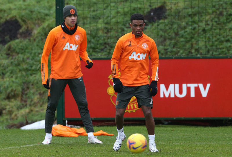 Solskjaer sớm ra mắt thần đồng 18 tuổi vừa cập bến MU