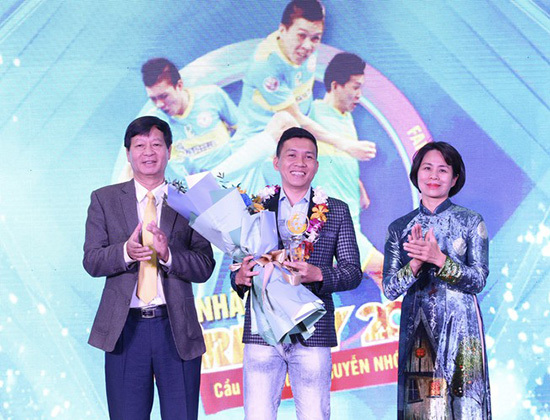 Giải Fair-Play 2020: Cầu thủ futsal Nguyễn Nhớ chiến thắng