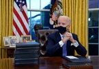 Tổng thống Biden ký loạt sắc lệnh, tiết lộ thư ông Trump để lại 'rất hào phóng'